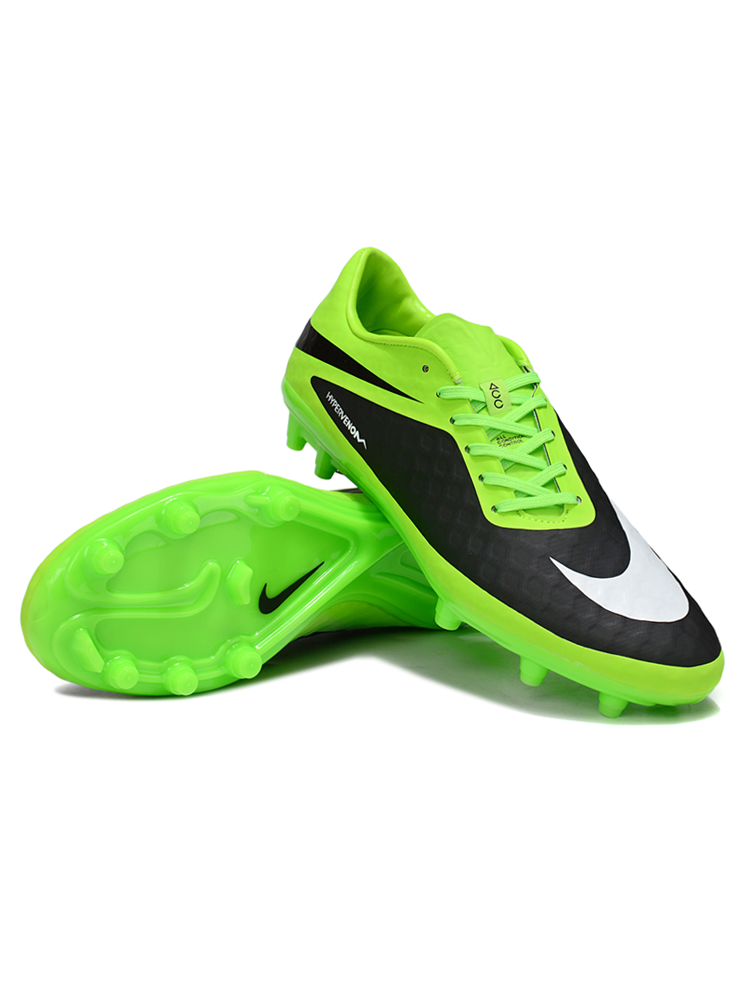 Crampons Hypervenom phantom