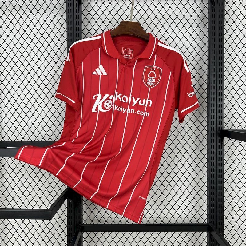 Maillot 25/26 Nottingham Forest Domicile